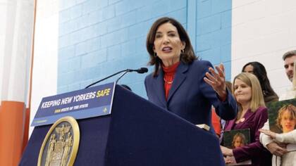 La gobernadora de Nueva York, Kathy Hochul