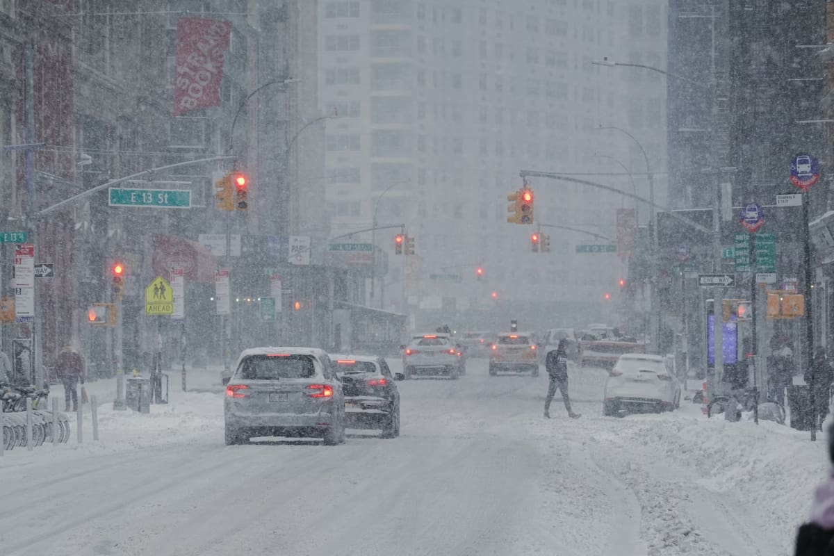 La gobernadora de Nueva York, Kathy Hochul, emitió un mensaje de advertencia por el temporal que azota la región desde el 18 de febrero
