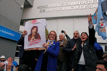 La gobernadora de Santa Cruz, Alicia Kirchner, afronta un conflicto interno en el Tribunal de Cuentas