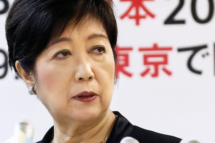 Koike transita su segundo mandato como gobernadora de Tokio: la reelección la ganó por su manejo de la pandemia y por apostar por los Juegos