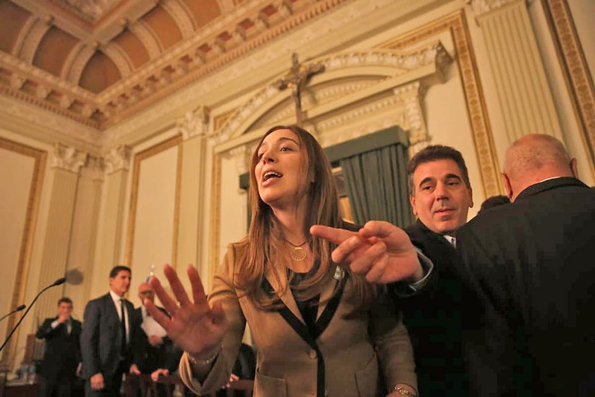 La gobernadora instó al magistrado a denunciar si es que realmente existen causas "armadas", como había advertido