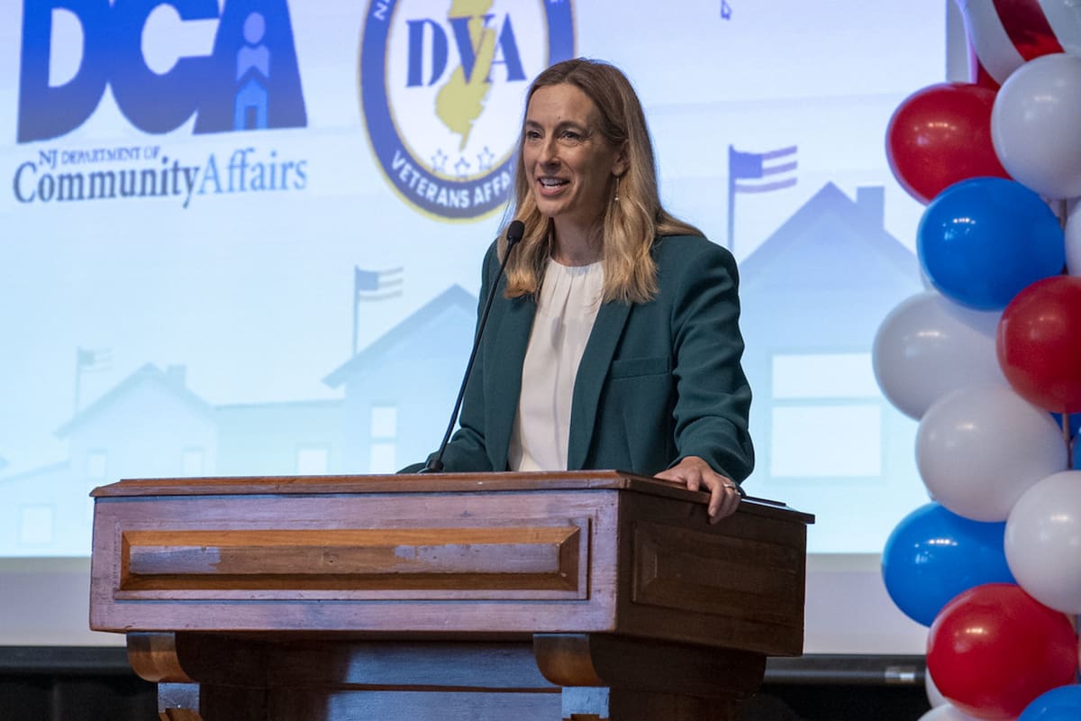 La gobernadora Mikie Sherrill promulgó una ley que introduce un marco de referencia para la planificación de las vacaciones de primavera en Nueva Jersey