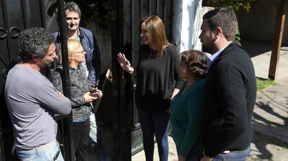 La gobernadora participó el sábado de un nuevo timbreo de Cambiemos
