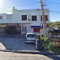 Un comerciante escondió $20 millones y US$20.000 en una gomería y un grupo de delincuentes le robó todo