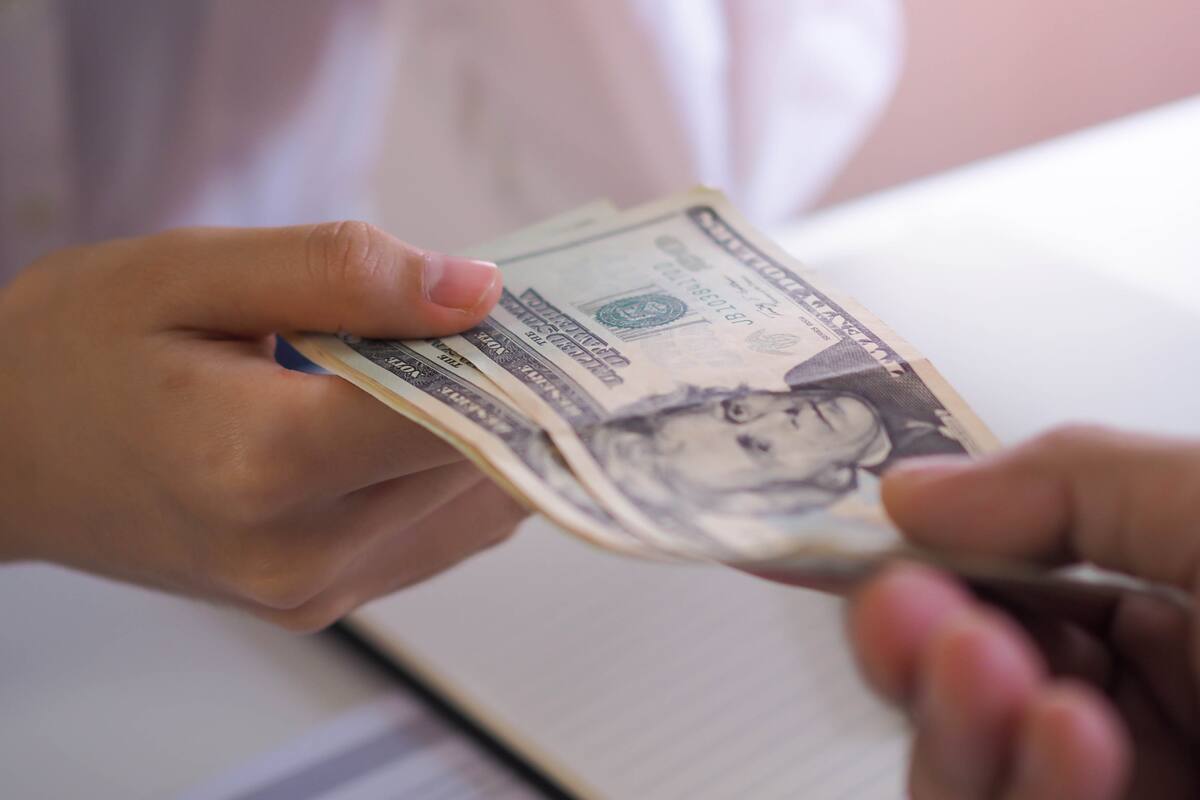 La Government Employee Fair Treatment Act de 2019 garantiza que los empleados federales recibirán su salario completo retroactivo