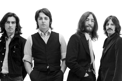 La grabación de una charla entre los integrantes de The Beatles cambia la versión oficial de la disolución del grupo