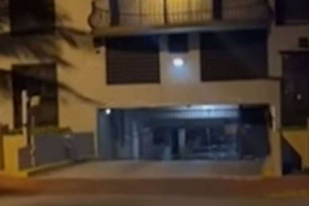 La grabación difundida primero en TikTok muestra la caída de agua y escombros en el estacionamiento subterráneo del edificio siete minutos antes de que se colapsara parcialmente.