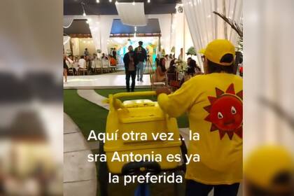 La gran sorpresa que causó furor en las redes (Captura video)