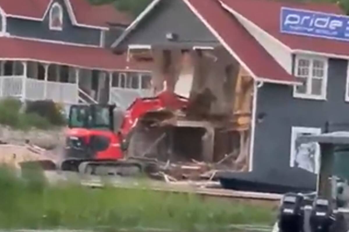 La grave reacción de un empleado al enterarse de que quedó desempleado