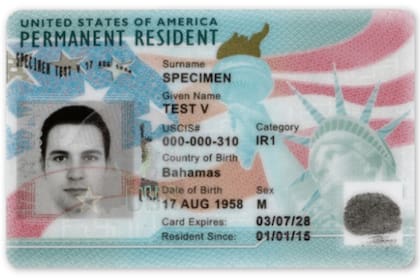 La green card de EE.UU. tendrá un nuevo diseño con más tecnología; así se veía la versión anterior