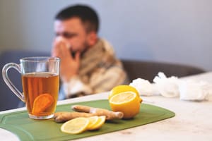 La gripe no requiere de ningún tratamiento específico debido a que es una enfermedad autoresolutiva
