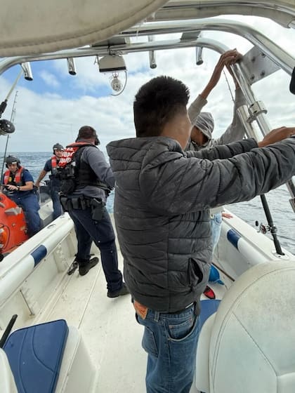 La Guardia Costera detuvo a los migrantes que intentaban cruzar