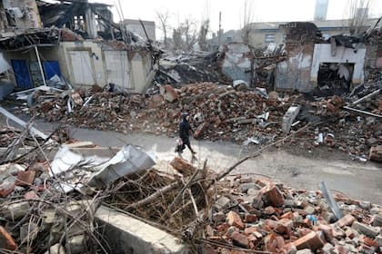 La guerra, iniciada en 2022, ha dejado vastos territorios de Ucrania destruidos.