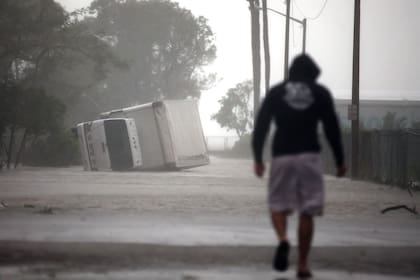 La guía definitiva para prepararse ante la llegada de la temporada de huracanes en Florida