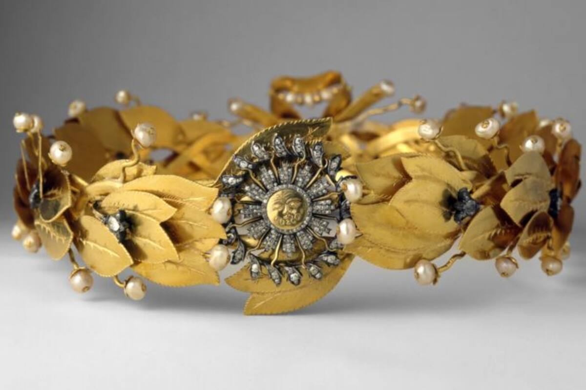 La "guirnalda cívica" que le obsequió el pueblo de Cuzco a Simón Bolívar se conserva en el Museo Nacional de Colombia