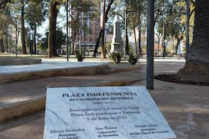 La habían colocado el miércoles y fue retirada horas previas a los festejos del 9 de julio
