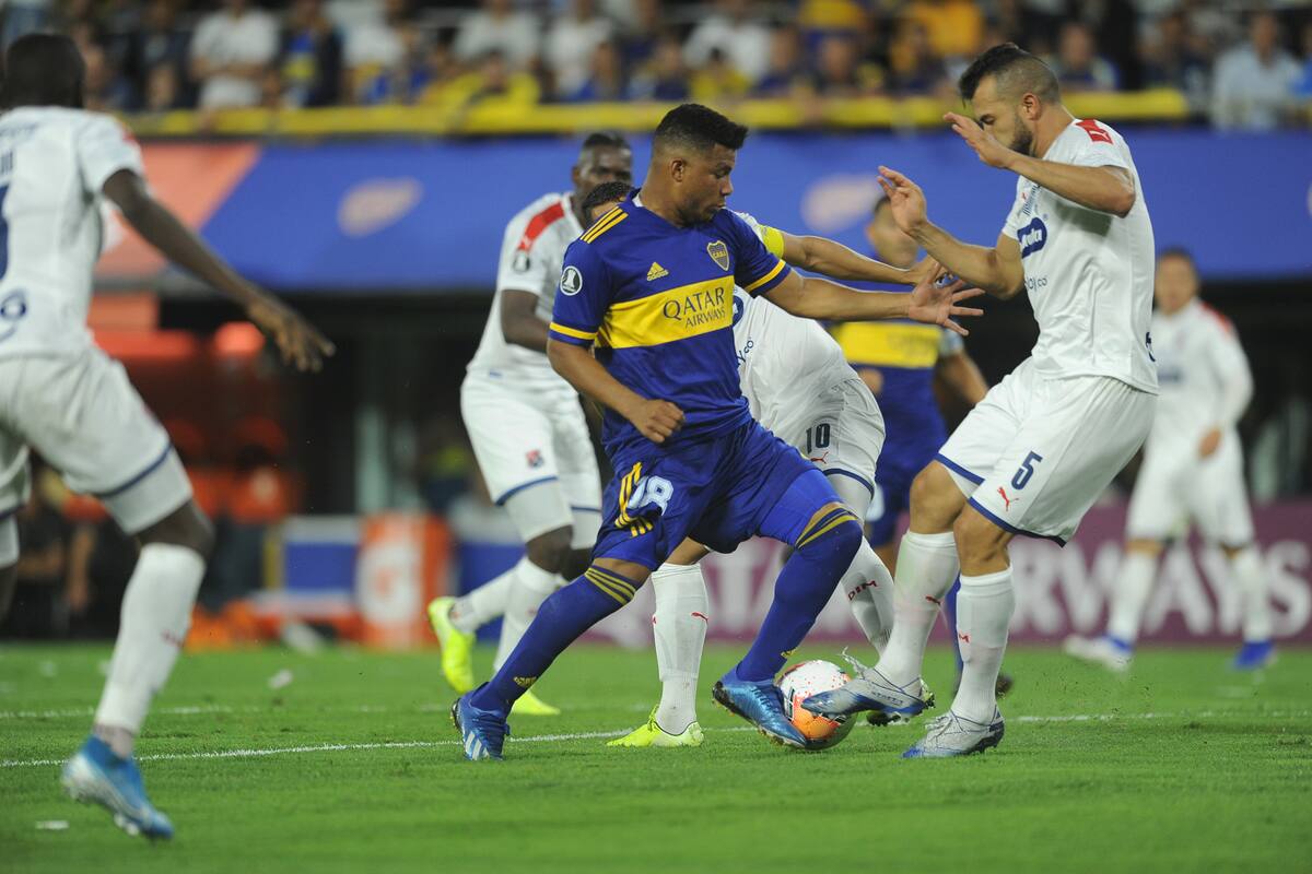 La habilidad de Fabra en el partido ante el DIM; fue figura en la noche de la Bombonera