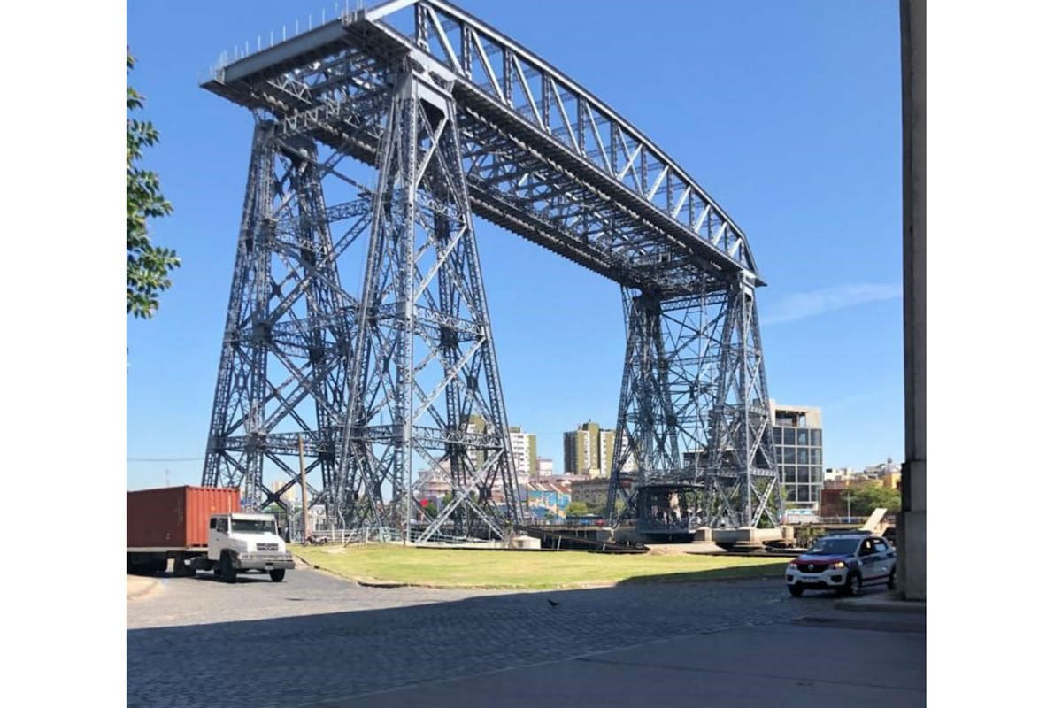 La habilitación permitirá el paso de personas entre el barrio porteño de La Boca e Isla Maciel, en el partido de Avellaneda