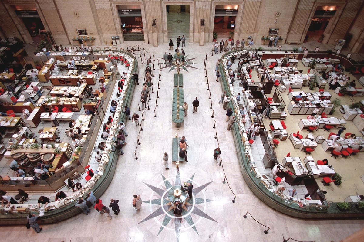 LA HALL CENTRAL DEL BANCO PROVINCIA DE BUENOS AIRES- 24/03/97