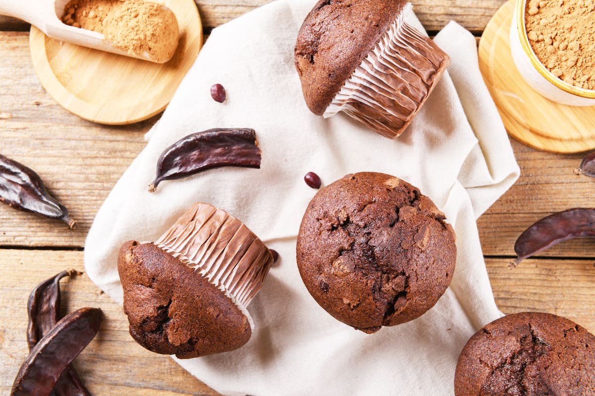 La harina de algarroba es un alimento ancestral con aroma y sabor parecido al chocolate