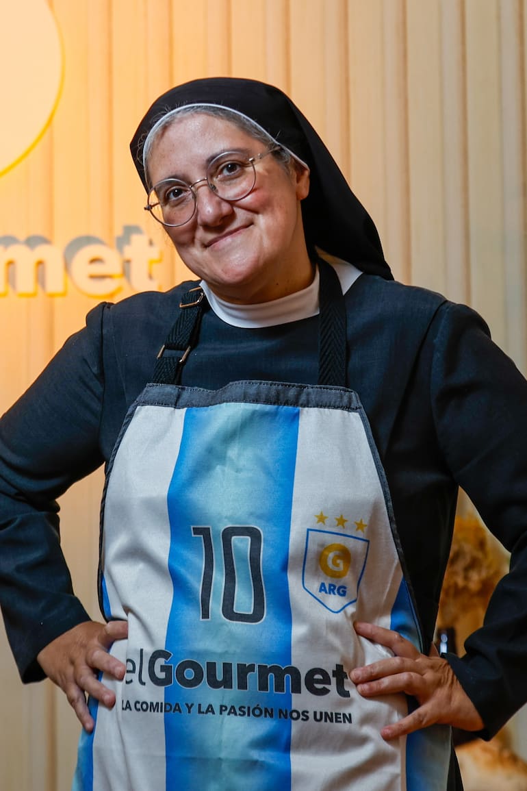 La Hermana Verónica, sobre su antecesora, Bernarda: "Yo hago recetas súper sencillas; no tengo una cocina sofisticada. Pero ella abrió como un camino, el de la religiosa que cocina"