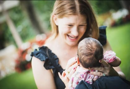 La hija de Bill Gates compartió una nueva fotografía con su hija