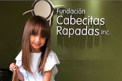 La hija de Luis Fonsi donará su pelo por una buena causa