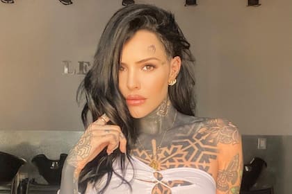 La hija de Marcelo Tinelli le respondió a un seguidor sobre "el uso de Photoshop" en sus imágenes
