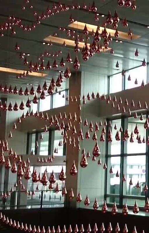 La hipnótica instalación de Singapur, Kinetic Rain