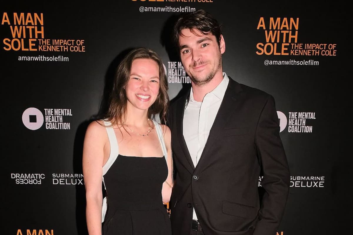La historia de amor de RJ Mitte, que estaba comprometido desde 2025