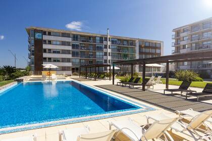 La historia de Colonia se mezcla con la modernidad en este hotel sobre la costanera