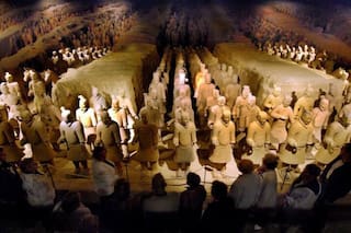 La historia del campesino que cavó un pozo y halló 8000 soldados de terracota