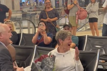 La historia romántica entre Thomas McMeekin y Nancy Gambell comenzó cuando estudiaban el secundario, en California