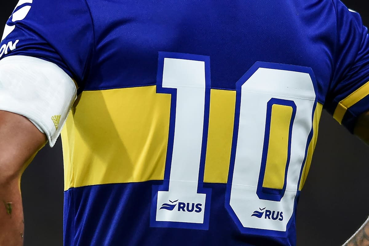 La histórica dorsal que llevaron jugadores como Diego Maradona, Juan Román Riquelme y Carlos Tévez.