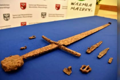 La histórica espada fue hallada por un aficionado a la arqueología