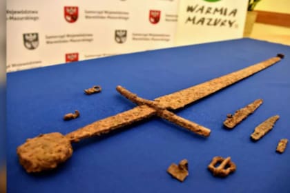 La histórica espada fue hallada por un aficionado a la arqueología