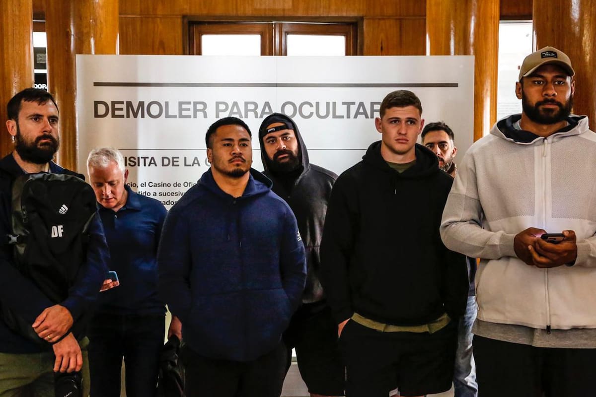 La histórica visitas de los All Blacks al Museo de la Memoria de la ESMA