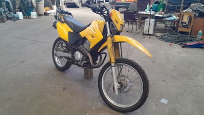La Honda XR250 Tornado es el lote con el precio base más bajo