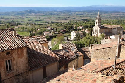 La hora de la siesta es el mejor momento para recorrer los pueblos y descubrir sus detalles.