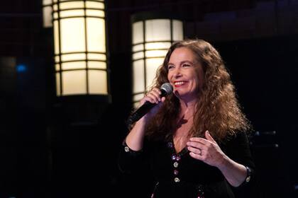 La Hora del Tango comienza su segunda temporada con Sandra Mihanovich como anfitriona