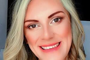 La humorista salteña Camila Spears está internada en grave estado tras caer de un tercer piso (Foto: Instagram @camilalatravamadrinaok)