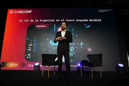 "La IA es mejor que los propios desarrolladores desarrollando nuevas versiones de la IA", señala el experto