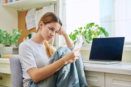 ¿La IA es segura para dietas? El riesgo de usar ChatGPT y Gemini para bajar de peso en adolescentes