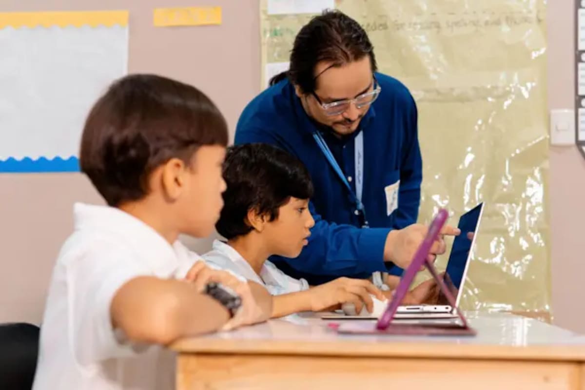 La IA puede funcionar como asistentes de los docentes en el proceso de aprendizaje de los más chicos