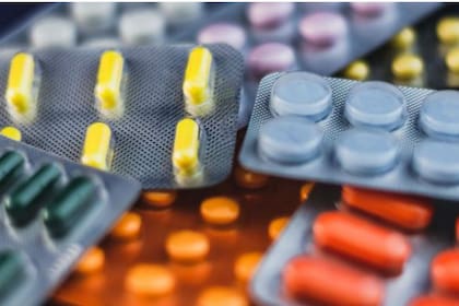 La idea de que los antidepresivos puedan afectar el neuroticismo directamente es intrigante