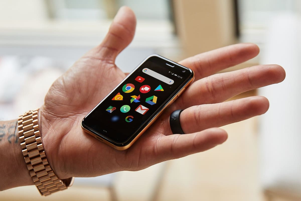 La idea detrás del nuevo celular Palm es que sea una alternativa completa para cuando no queremos llevar el celular de gran tamaño