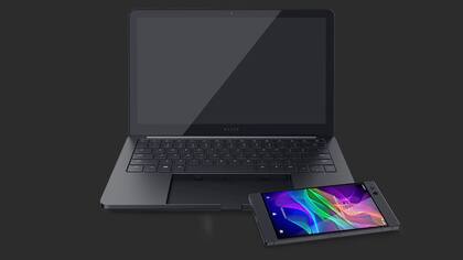 La idea es que el Razer Phone aporta el poder de cómputo de la portátil, que es un teclado y una pantalla sin procesador propio; el teléfono también funciona de touchpad