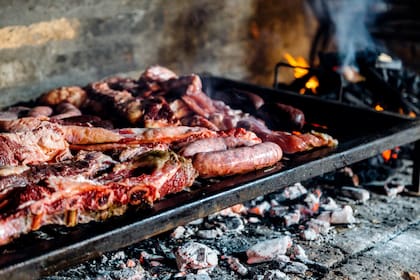 La Iglesia católica insta a sus fieles a no comer carnes rojas o blancas en Viernes Santo
