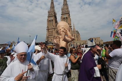 La Iglesia celebró una misa en Luján por el Día de la Mujer y rechazó el proyecto para legalizar el aborto