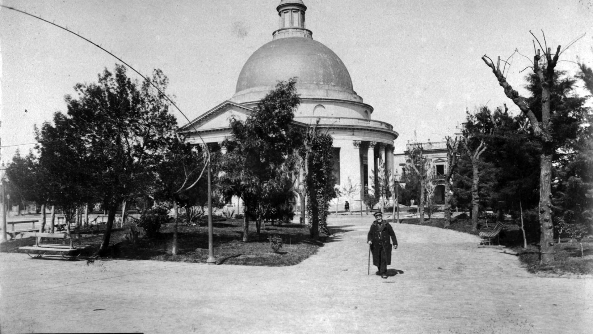 La Iglesia de la Inmaculada Concepción, conocida cariñosamente como “La Redonda”, es el corazón del barrio de Belgrano